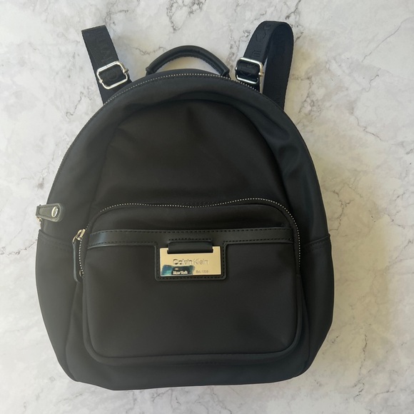 Calvin Klein Small Backpack - Picture 1 of 3